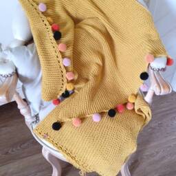 Baby Wool Blanket, Merino Wool, Hand-Knitted, Mustard Color, Ochre, Small Ruffle, Garter Stitch, Pom-Pom - thumbnail 2