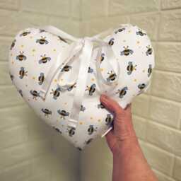Bumblebees Mastectomy Cushion Gift Set Heart Pillow + Seatbelt Post-Op Recovery Top Surgery Lumpectomy Black White & Yellow Bees - thumbnail 2