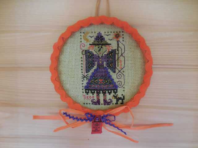 Miss Witchy & Kitty Wall Hanging - image 1