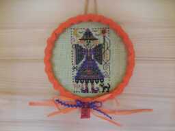 Miss Witchy & Kitty Wall Hanging - thumbnail 1