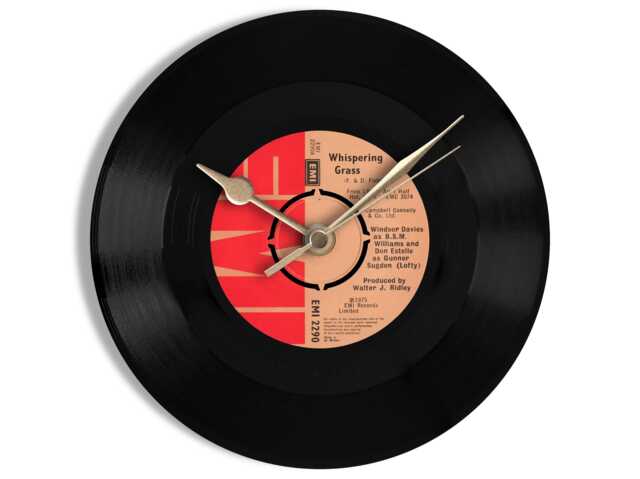"Windsor Davis As B.s.m Williams & Don Estelle Gunner Sugden ""Whispering Grass"" 7" - image 1