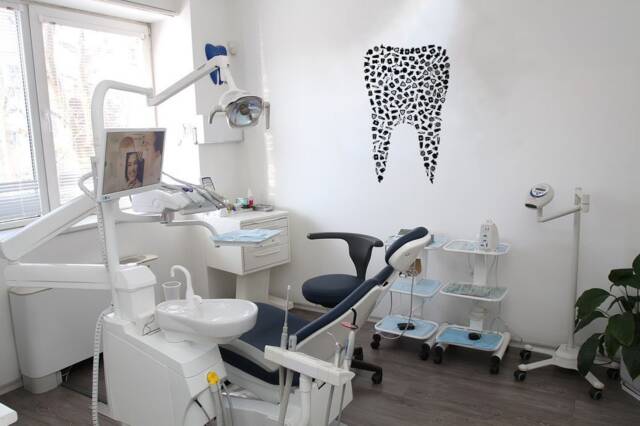 Dental Clinic Wall Decal Tooth Vinyl Sticker, Removable Decor 1282 - image 1