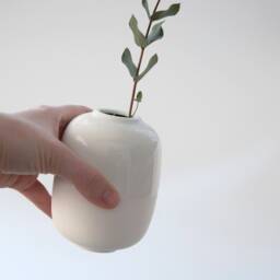 Small White Porcelain Vase, Nordic Minimalist Decor - thumbnail 3