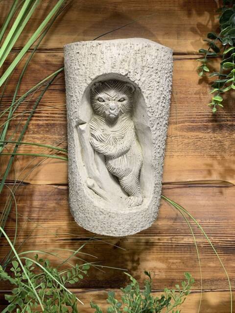 stone Garden Detailed Bear in A Log Wall Hanging Plaque Ornament - image 1