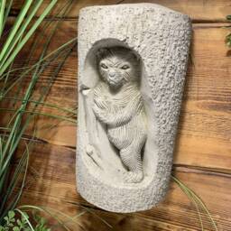 stone Garden Detailed Bear in A Log Wall Hanging Plaque Ornament - thumbnail 3