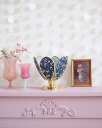 Flower Table Lamp - Night Light & Gold