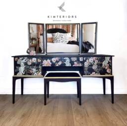 Black & Gold Chinoissrie Stag Dressing Table