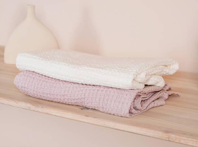 Linen Cotton Waffle Bath Towel, 215 Gsm, Soft Absorbent - 28 X 55 Inches - image 1