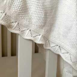 Kensington Heirloom Organic Cotton Baby Blanket White Frill Edge - thumbnail 2