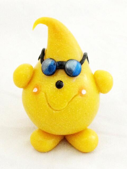 Vacation Parker Figurine With Sunglasses - Polymer Clay Character - image 1