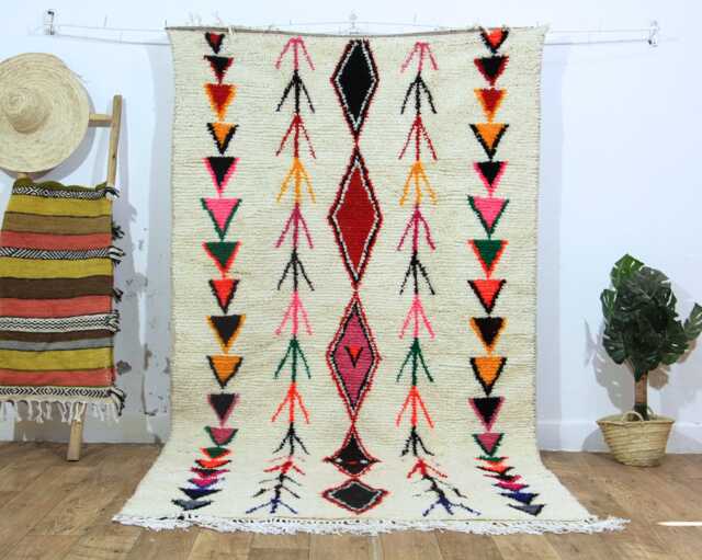 Handmade Wool Moroccan Rug - Geometric Berber Design - image 1
