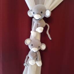 Set Of Monkey Curtain Holders, Tie Back, Nursery Room Decor, Animals, Baby, Crochet Monkey, Safari - thumbnail 4