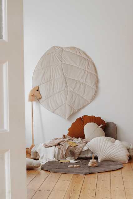 "Velvet Leaf Mat For Children ""Cream" - image 1