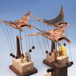 Wooden Flying Manta Ray Automata - Kinetic Sculpture Automaton Wood Carving Figurine Moving Art Christmas Gift - thumbnail 2