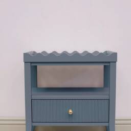 The Hector - Bedside Table - With A Reeded Front & Wavy Trim Top - thumbnail 4
