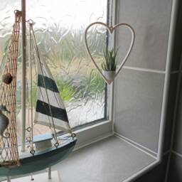 Heart Air Plant Hanger With Pot Modern Home Decor - thumbnail 2