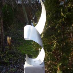 "New Large Abstract Aluminium Sculpture ""Bt" - thumbnail 2