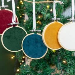 Baby's First Christmas Bauble Tree Decoration. New Child's 1st Xmas Velvet Hanging Embroidery Hoop Ornament For New Parent Gift - thumbnail 3