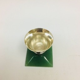 Hand Carved Green Aventurine Candle Holder, Gemstone Crystal Tealight Stand - thumbnail 3