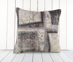 Turkish Kilim Pillow Cover Handmade Anatolian Throw - 24x24 Inch - thumbnail 1