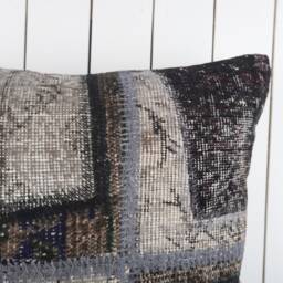 Turkish Kilim Pillow Cover Handmade Anatolian Throw - 24x24 Inch - thumbnail 3