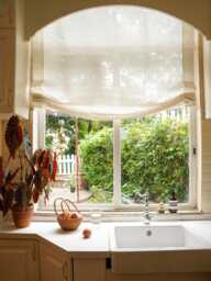 40 Colors , 100% Linen Custom Roman Shades With Chain Mechanism, Relaxed Shade With 1 Scallop, Window Treatment, Blinds