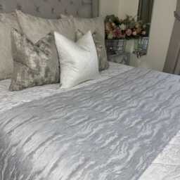 Handmade Marble Silver Bed Runner Luxury Hotel Style Throw - thumbnail 3
