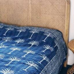 Handmade Palm Tree Kantha Quilt, Indian Bedspread, Queen Bedcover - thumbnail 4