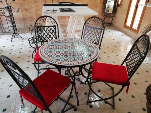 Moroccan Round Indoor/Outdoor Zellige Tile Table - 4 Wrought Iron Chairs - image 1