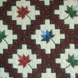 Double Irish Chain & Maple Leaf Custom Quilt, Amish Chain Personalized Cotton Patchwork Blanket, Housewarming Gift, Home Decor - thumbnail 4