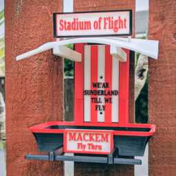 Sunderland Supporters Bird Feeder Stadium Of Flight Fly Thru Design - Garden Gift For A Football Mad Mackem - thumbnail 3