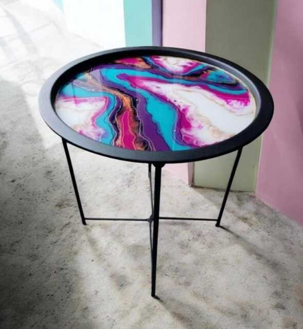 Handmade Geode Resin Tray Table Portable Side Table With Black Metal Base - image 1