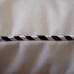 Pomp Pillow - Black/White - thumbnail 3