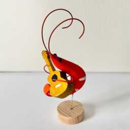 Shrimp With Guitar - thumbnail 3