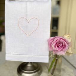 Valentines Heart Frame Embroidered Linen Guest Towels, Monogrammed Towel, Hostess Gifts, Warm House Gifts, Bathroom Decor - thumbnail 2