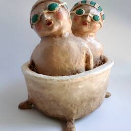 Crowded in The Bathtub-Paper Mache Sculpture - thumbnail 2