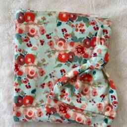 Newborn Girl Take Home Set. Swaddle Blanket & Hat Or Headband Leggings. Baby Shower Gift. Photo Prop - thumbnail 3