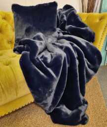 Luxury Richmond Navy Faux Fur Throw - Blue Blanket With Soft Faux-Suede Lining - thumbnail 1