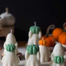 Handmade Spooky Ghost Candle Halloween Soy Wax Decor - thumbnail 2
