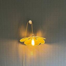 7-Petal Linen & Rattan Flower Lamp - Chandelier Wall Light Handcrafted - thumbnail 3