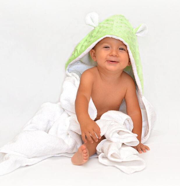 "Kids Hooded Towel 30"" X 58" - image 1