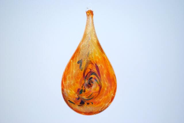 E00-66 Flat Drop Iridescent Gold Suncatcher
