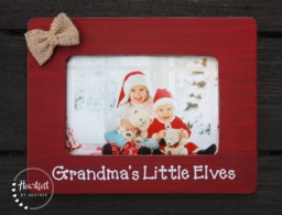 Personalized Grandma Christmas Picture Frame, Hand-Painted 4x6 Gift - thumbnail 1