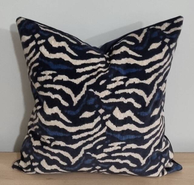 Linwood Omega Prints Wild Navy & Velvet Cushion Cover 45x45 cm - image 1