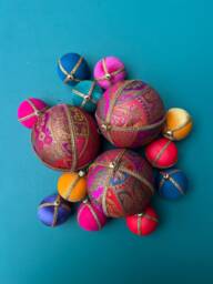 Luxurious Holiday Bauble - Christmas, Diwali & Wedding Decor Elegant Party Favors Home D??cor Customizable Ornament