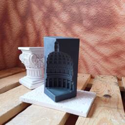 Handcrafted Roman Building Candle Eco-Friendly Soy Wax Sculpture - thumbnail 3