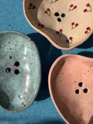 Handmade Ceramic Soap Dish Cottage Style Pottery With Drainage - thumbnail 1