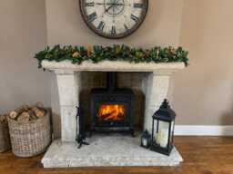 2M Pre-Decorated Spruce Christmas Garland & Matching 45cm Wreath Set - Dried Orange, Pine Cones & Berries Traditional Festive Door - thumbnail 1