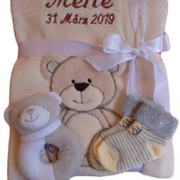 Baby Blanket Embroidered With Name + Bonus Baby Socks Rattle Grasping Toy Baptism - thumbnail 3