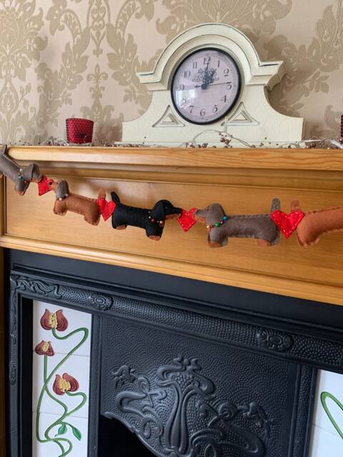 Dachshund Garland Decor Gift For Lover Doxie Weenie Dog Sausage Christmas - image 1